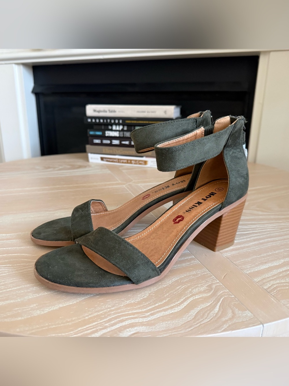 Hot Kiss|Women’s Olive Green Suede Ankle-Strap Block Heel Sandals•NEW,Size 10